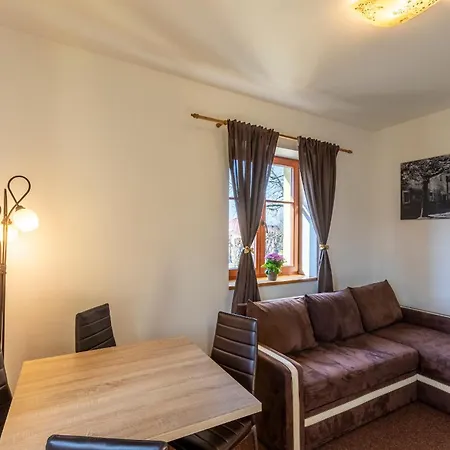 Guest house Zamecky Dvur Cernousy V Poli