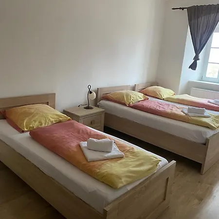 Zamecky Dvur Cernousy Guest house 3*