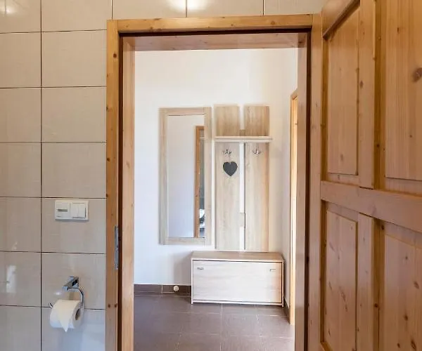 Gasthof Zamecky Dvur Cernousy 4*
