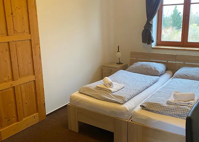 Gasthof Zamecky Dvur Cernousy 4*